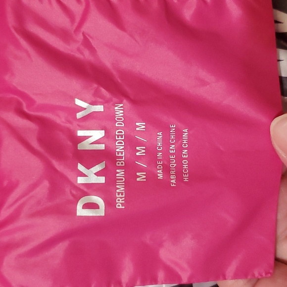 DKNY Pink Down Puffer Jacket Size M - Picture 11 of 16